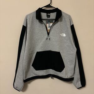 NWT Women’s The North Face Quarter Zip